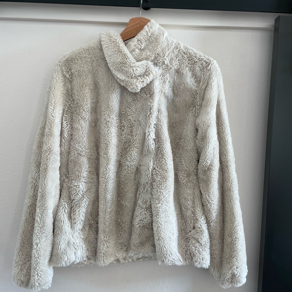 Patagonia faux Fur Jacket